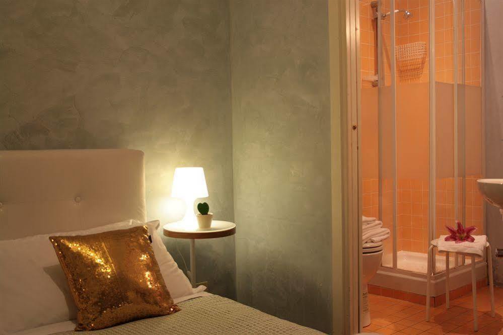 Golden Piazza Di Spagna Gasthuis 3*